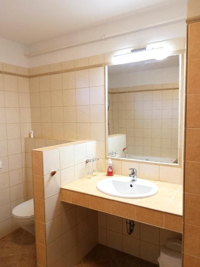 Boroka Apartman Hévíz Exterior foto